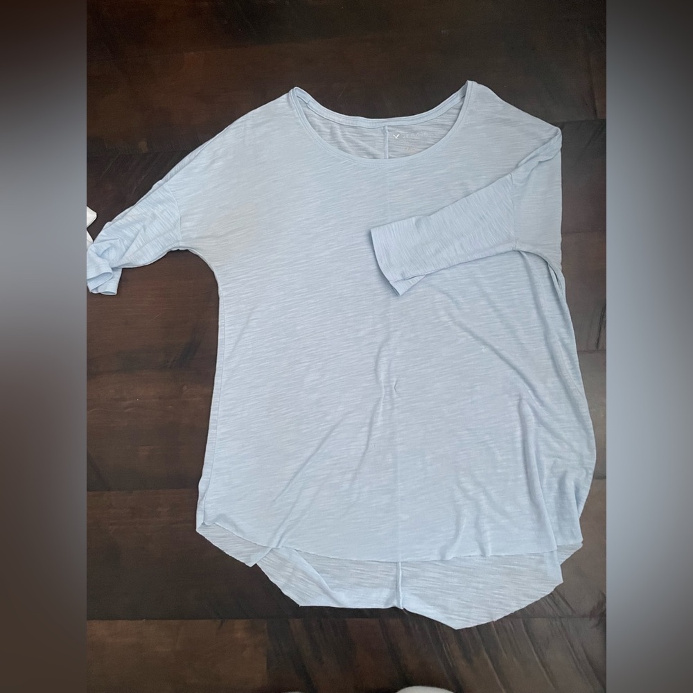 American Eagle light weight 3/4 sleeve jegging t-shirt size small